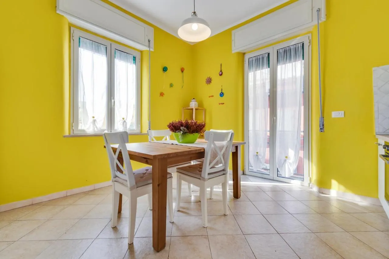 Dimora Desiderio Apartment Naples Italy